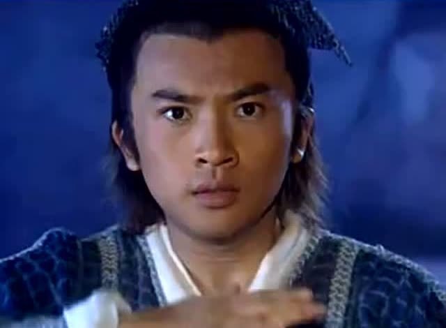 倚天$倚天中,此人是唯一打通任督二脉的高手,吊打阳顶天,远超张三丰