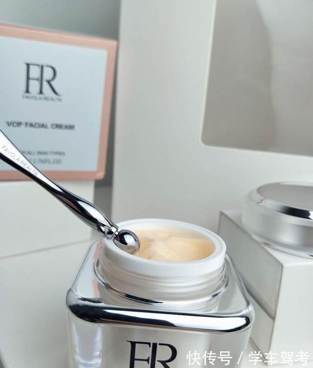 富勒烯 美白紧致抗衰老护肤品排行榜 母亲节送给妈妈开心的礼物!