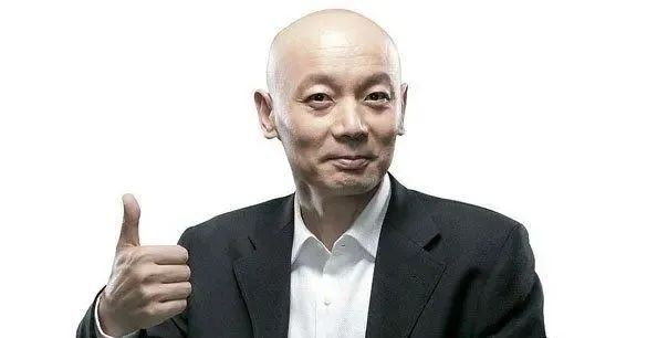 书法&葛优的书法简约而不简单,虽有夸张,但却非常耐看,个性强烈