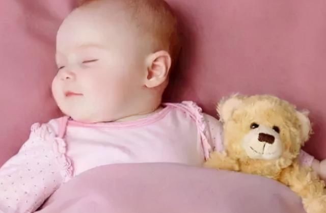 发育|孩子睡觉时3个表现,暗示了大脑发育好,将来有可能变成学霸