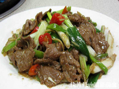 红点者|葱爆牛肉，先放葱还是先放肉大厨都不对，忽视这点就不香！