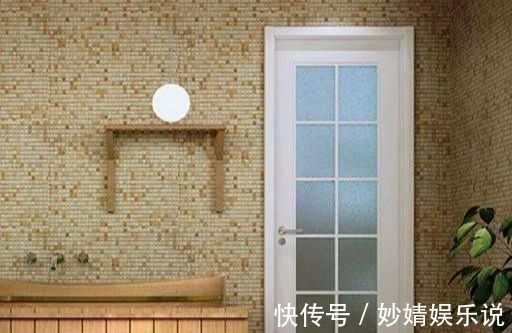卫生间门|一旦发现工人这样给你装卫生间门，马上喊停，不然后悔的就是你！