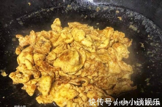 灵魂|炒鸡蛋别急着出锅,多加一步秒变“灵魂炒蛋”,大厨都爱这么做的