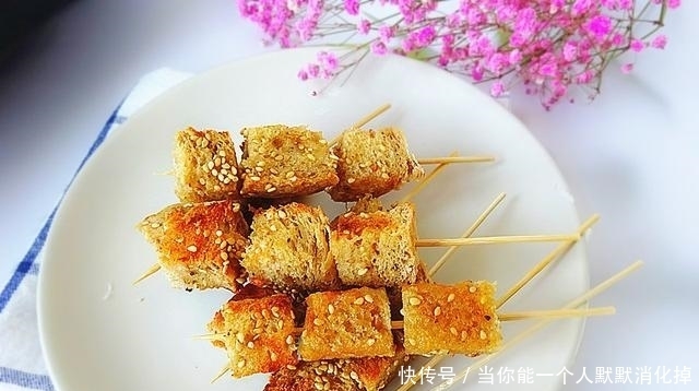 这是孩子最喜欢的早餐,10分钟上桌,香甜酥脆,每次至少吃5串!