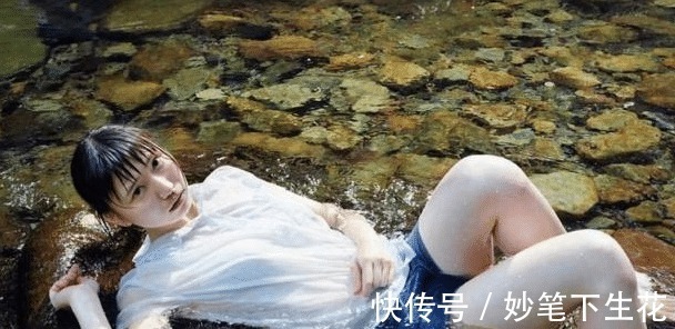 庸俗$日本80后画一幅落水美女,远看太庸俗,近看却震撼人心!