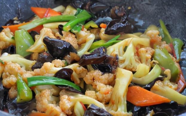 适合孩子吃的一道素菜,比肉好吃,3元能吃一大盘,咋吃都不够