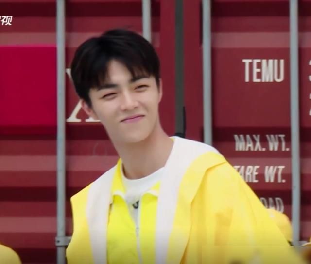 好兄弟 当全队要逮捕陈立农时,看到蔡徐坤的动作,真的是满屏写着拒绝