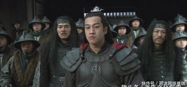 董卓|吕布都击败过哪些名将，为何他被称为三国第一猛将，原因在这里