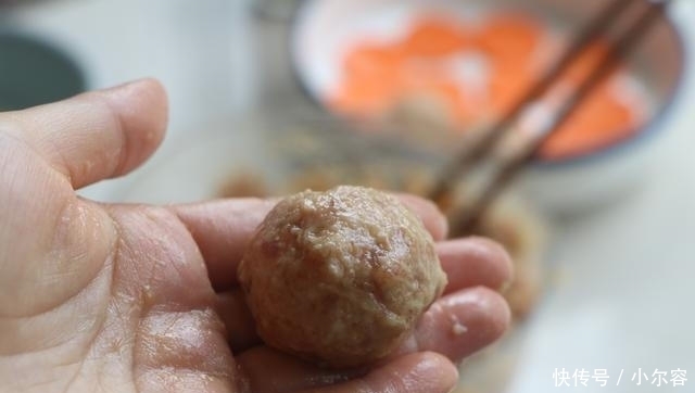 莲藕|每年中秋必做的一道菜,蒸一蒸颜值高上档次,上桌汤汁都不剩!香