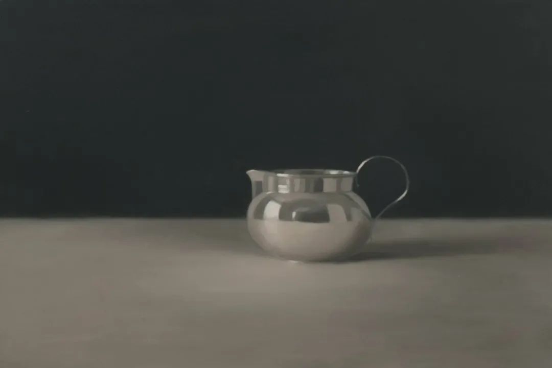 孤独感#柔和的光影和质感,她的静物画散发着一种孤独感!