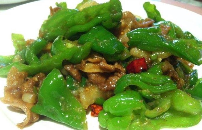 喜欢|喜欢吃青椒的人,皮肤会超好,但青椒有1大禁忌,还有人不清楚!