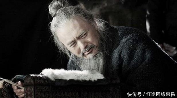 老祖宗为啥说:男怕三点头,女怕阔步走?说出来,还真有道理