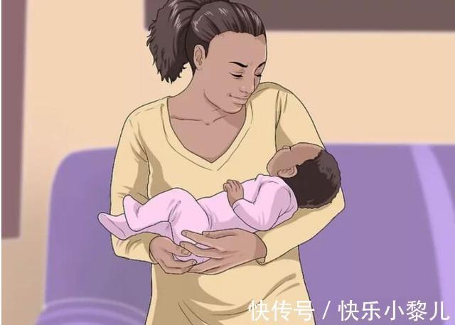 头颈部|家长这样抱宝宝,当心孩子以后高低肩,驼背,正确抱娃姿势要牢记