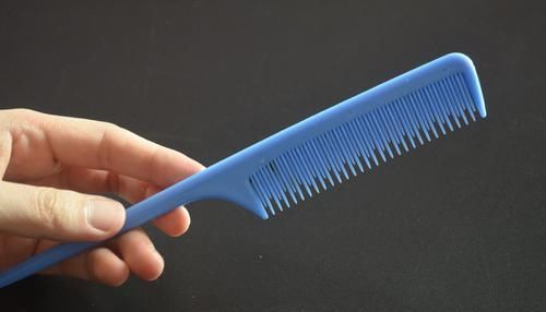 你家里有旧梳子吗？这个用途真厉害，要是早点知道就好了