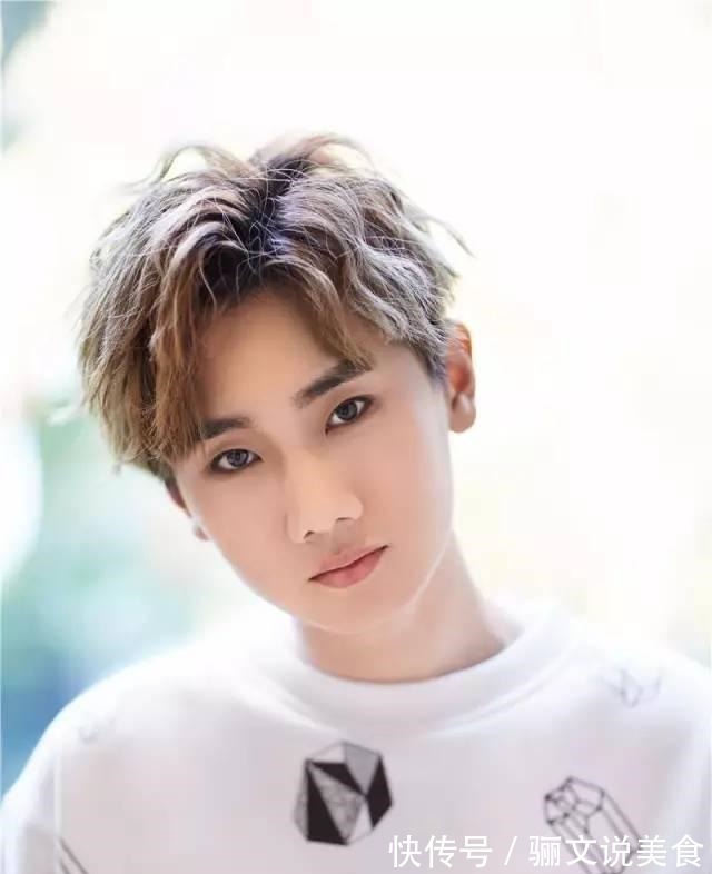 综艺节目中铁打的边角料们，除了插科打诨，他们还要负责做这些事