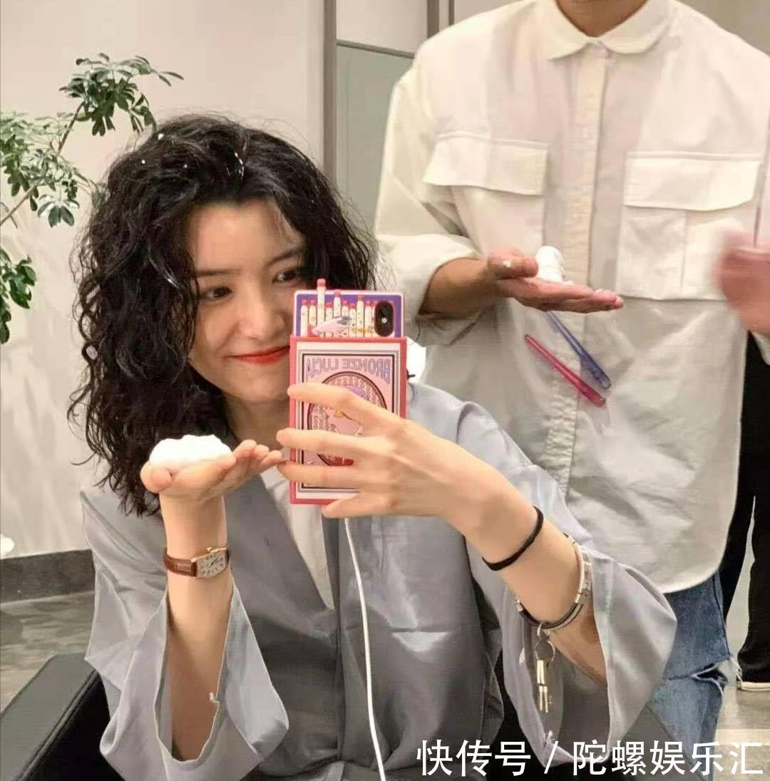 造型品|烫发后每天怎么打理?冷烫湿发造型,热烫干发造型,发型更有型