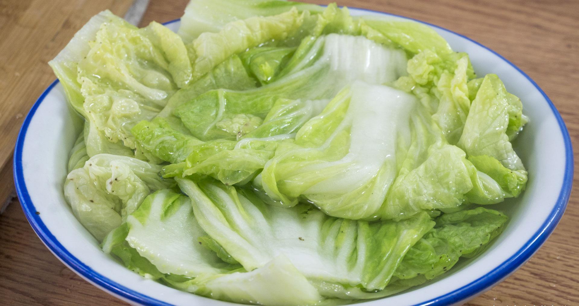 给年夜饭加道菜,“招纳百财”端上桌,寓意财源滚滚,讨个好彩头