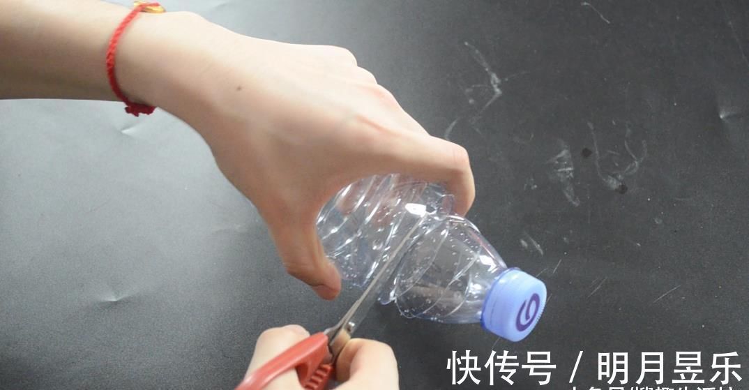 把冰糖和肥皂混合在一起, 解决了家家户户的难题, 简直太实用了