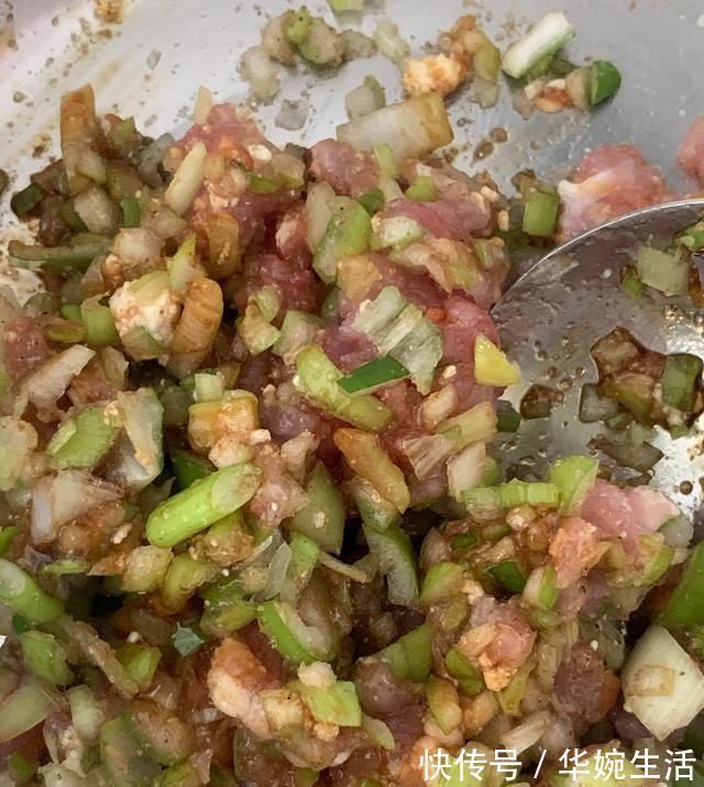 好吃|外酥里嫩的豆腐丸子原来做起来这么简单,家人都说好吃