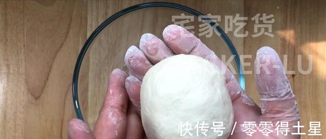 豆沙馅|芝麻豆沙酥饼,制作简单,层层酥脆,一口下去直掉渣,香酥可口!