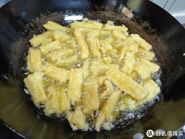 腐竹这个做法真解馋，我家每周吃三次，麻辣鲜、不放肉也特香