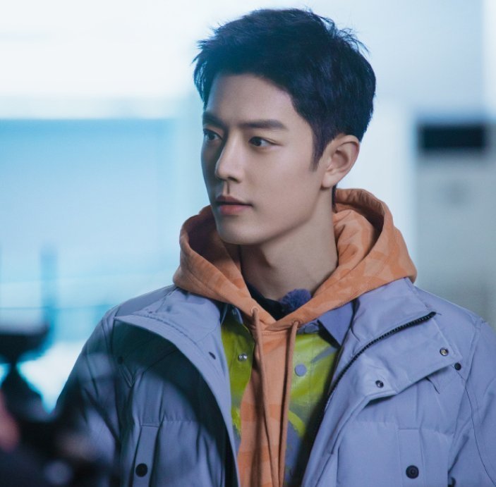 娱乐圈|男艺人流量价值排名：肖战稳站第一名老位置，蔡徐坤却无缘前三！