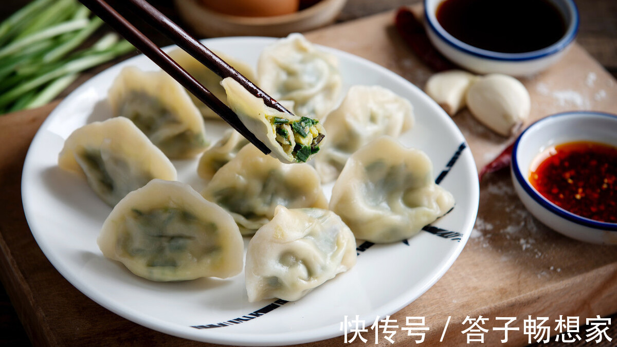 味道|白菜饺子好吃有技巧,调料时加1步,饺子鲜香不出水,味道更鲜美