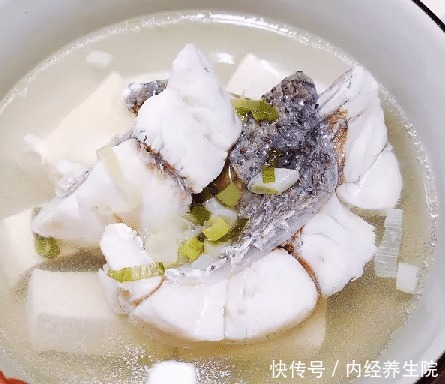  汤汁|7款滋补润燥鱼汤食谱，鲜甜美味！汤汁浓没腥味，全家人都爱喝