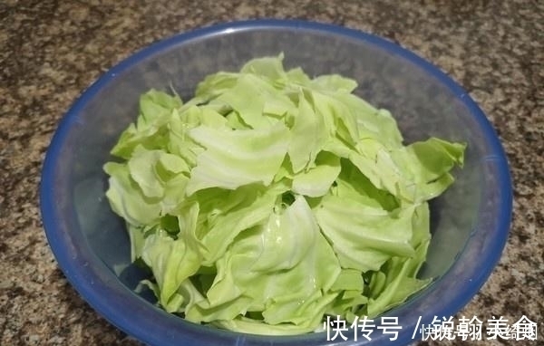 手撕包菜|胃不好就多吃它,养胃护胃身体好,隔三差五吃1次,胃慢慢好起来