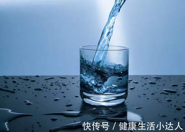 金兰菊根茶|血脂多高才算是高?身体出现5个信号,要开始降脂养血管了