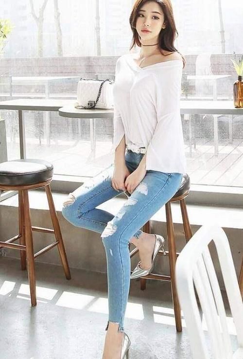 前卫 紧身牛仔裤,前凸后翘,塑造青春活力的女神气质!