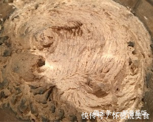 芝麻酥饼别再出去买了，教你在家自制芝麻饼，一顿5个都不够！