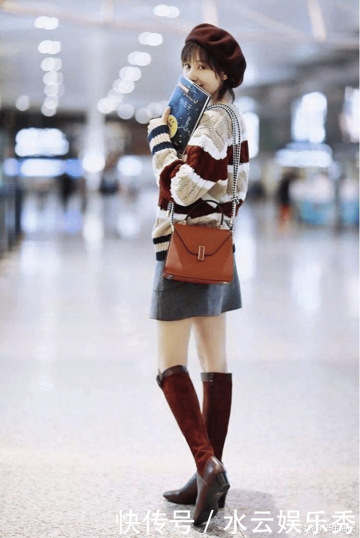 毛衣别再配小脚裤,太土!学明星们这样穿,时髦好看又显瘦