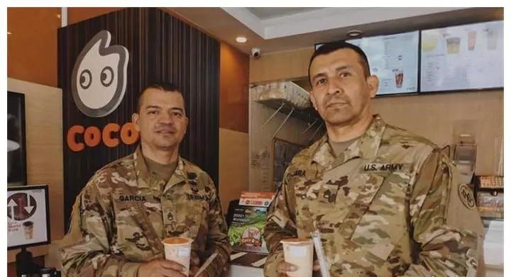 你还在迷恋星巴克的时候,外国人已经被我们奶茶圈粉,成炫富工具!