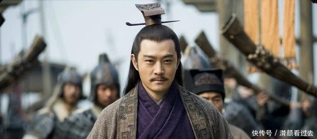  苏轼|苏轼词中“羽扇纶巾”的形象，本指周瑜，为何后来说成孔明了呢？