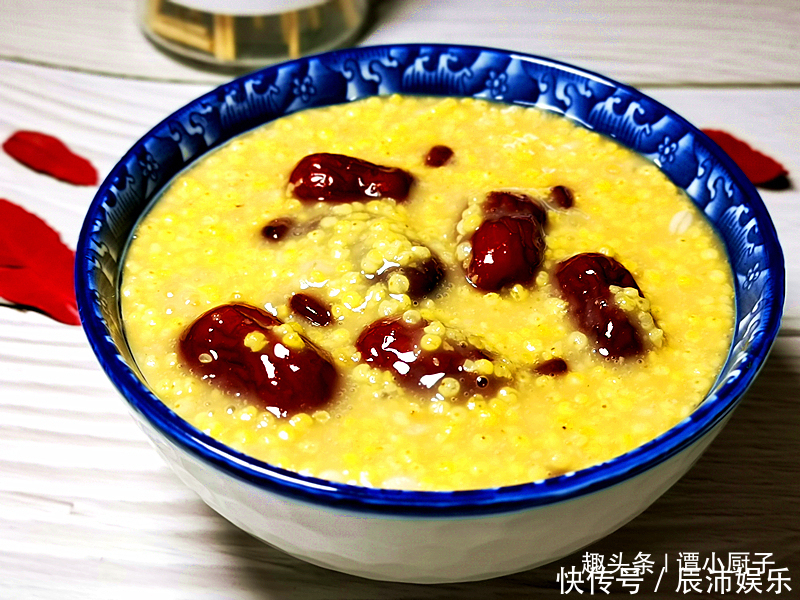 妈妈接86岁的姥姥来过年,姥姥做了一锅老家特色粥,给钱都买不着