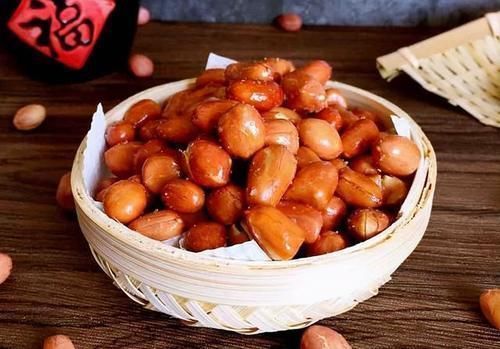 高血压患者|高血压不能吃海带?内科院士提醒:想要稳定血压,3种食物要少吃