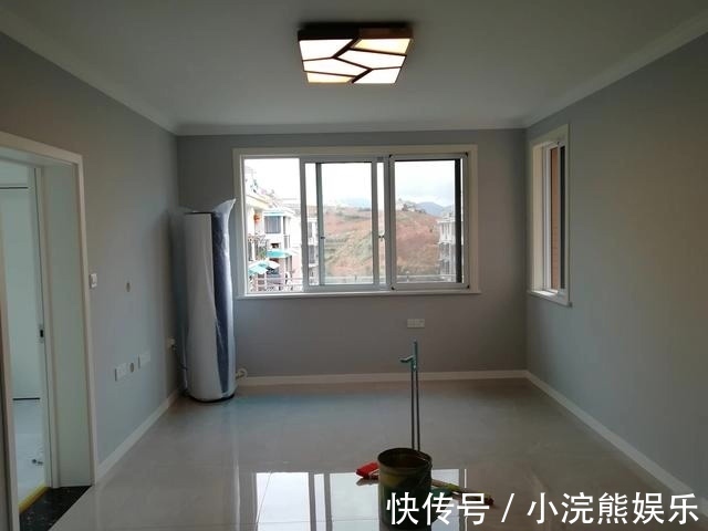 吊顶|别再傻乎乎做吊顶啦,他家只是贴石膏线条,效果还不错,分享一下