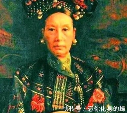 慈禧太后#荷兰画家为慈禧画了2幅肖像,其中一幅因太过真实,不敢给慈禧看