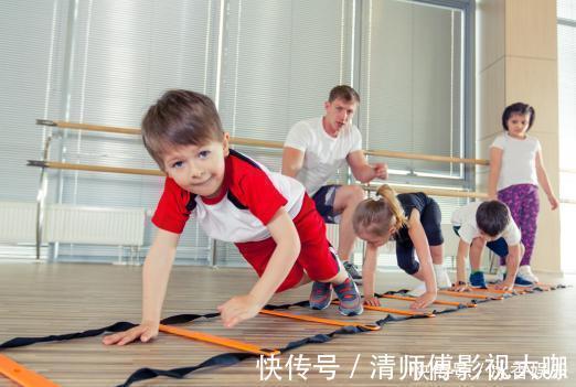 孩子|孩子积食后,身体会有4种表现,尽早发现,以免影响孩子发育