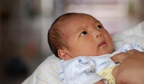 不饱和脂肪酸|女子怀孕时每天都吃核桃,吃了核桃宝宝真的会聪明漂亮吗