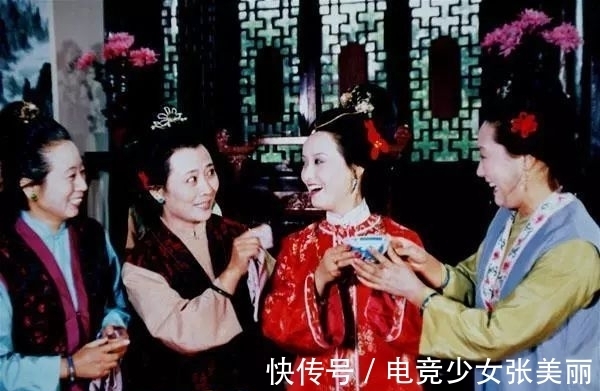 贾琏#王熙凤究竟有没有红杏出墙,与侄子贾蓉有染?贾蓉酒后道出真相