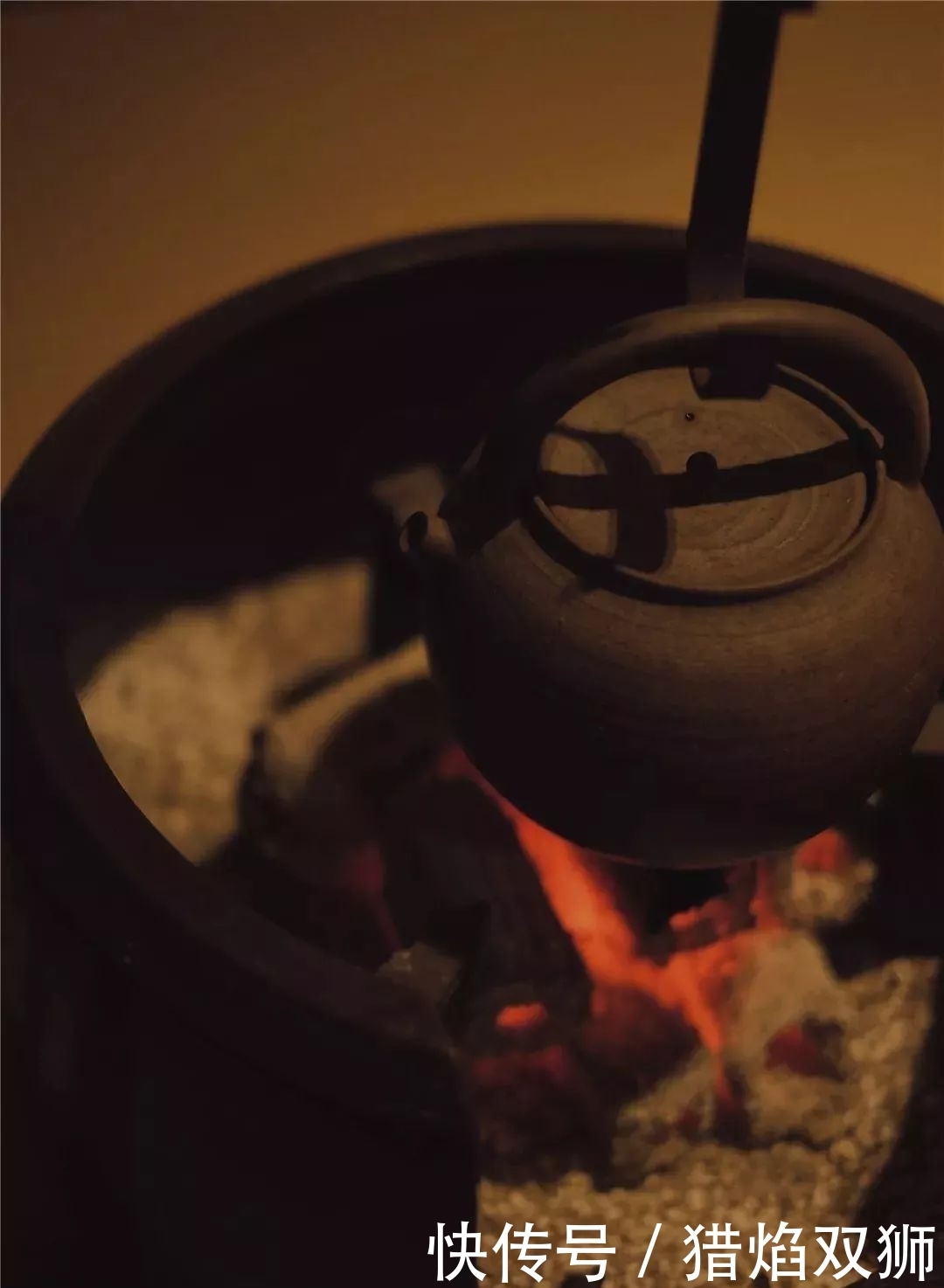 煮雪烹茶，待春来