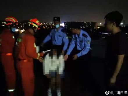 少女|民警天台苦劝3小时救下轻生少女