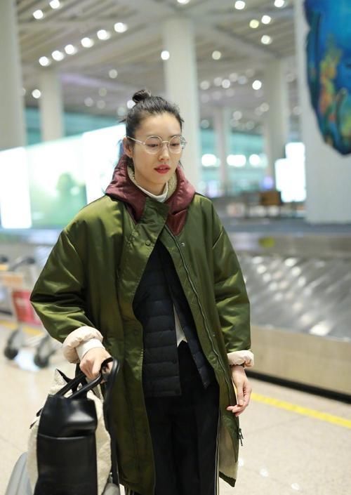 显气质|刘雯是要把“外套”穿火了,时髦保暖又减龄的穿搭,尽显高级感