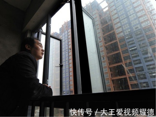 租房子|开箱奥特曼大反派美食盲盒,奥特曼版的黑暗料理,你吃过没?