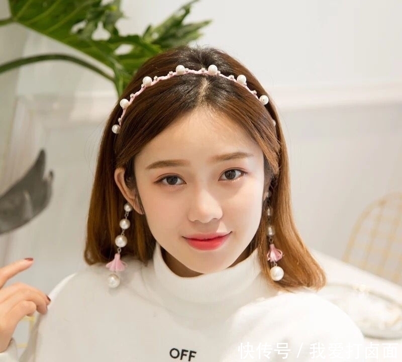 cc霜|女生涂底妆时,记得避免这四个低级错误,容易卡粉还超显老