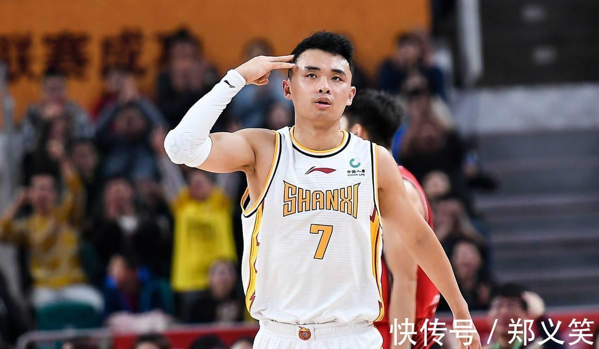姜宇星|CBA本赛季28轮比赛,最累的五位球员,第一位场均38.5分钟