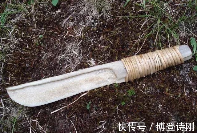 刀柄|网友用牛腿骨制作一把刀, 你觉得这把刀够格吗