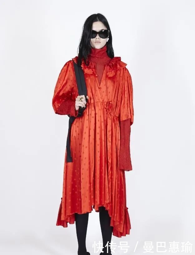 巴黎|Balenciaga 2021春夏|巴黎街头帅气的夜行者